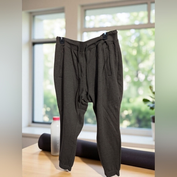 Fashion Nova Stole Your Boyfriend's Oversized Joggers-Charcoal Size 1X (NWOT) - Picture 10 of 12
